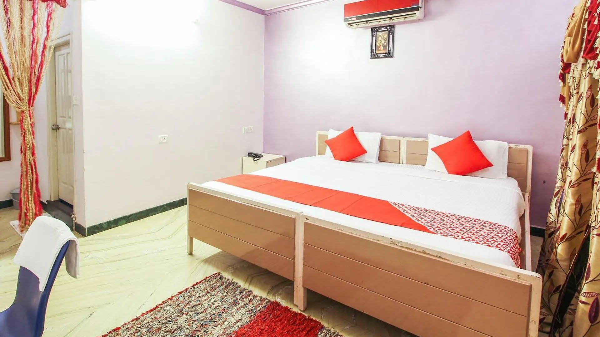 Hotel Oyo 14552 Kingston Residency