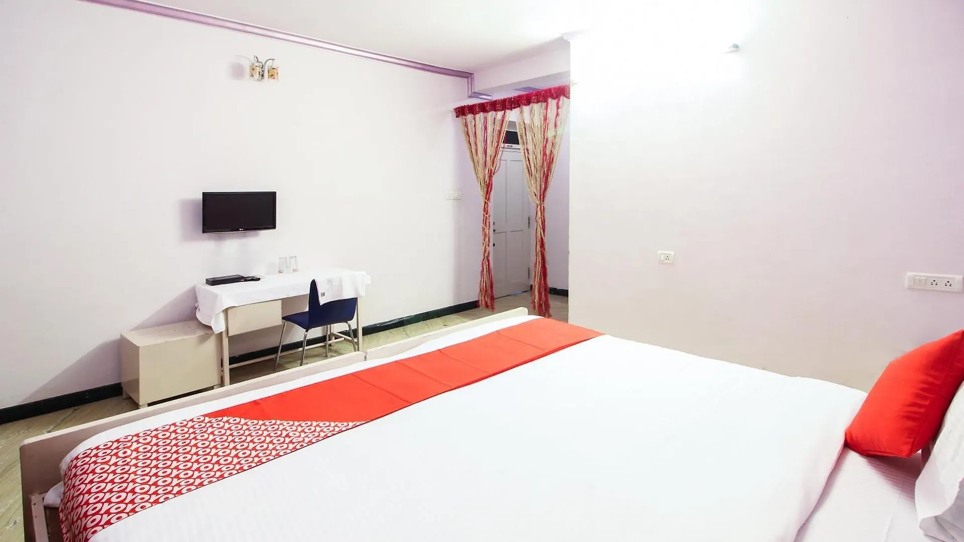 Oyo 14552 Kingston Residency India